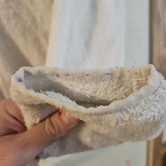 The North Face Women's Osito Jacket: GLACIER WHITE: GOOD CONDITION: SIZE M - Picture 3 of 8